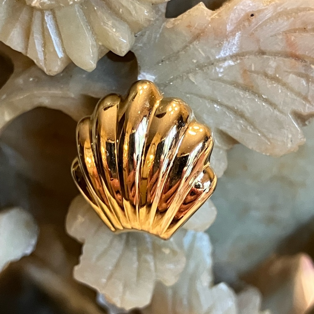 Monet Shiny Gold Shell POST Earrings - Picture 3 of 4